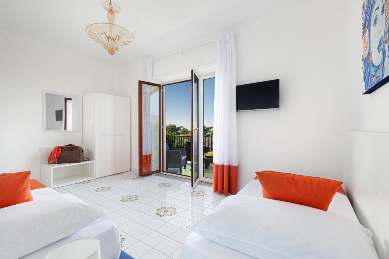 Estate4Home - Casa Maridea Сорренто Екстер'єр фото