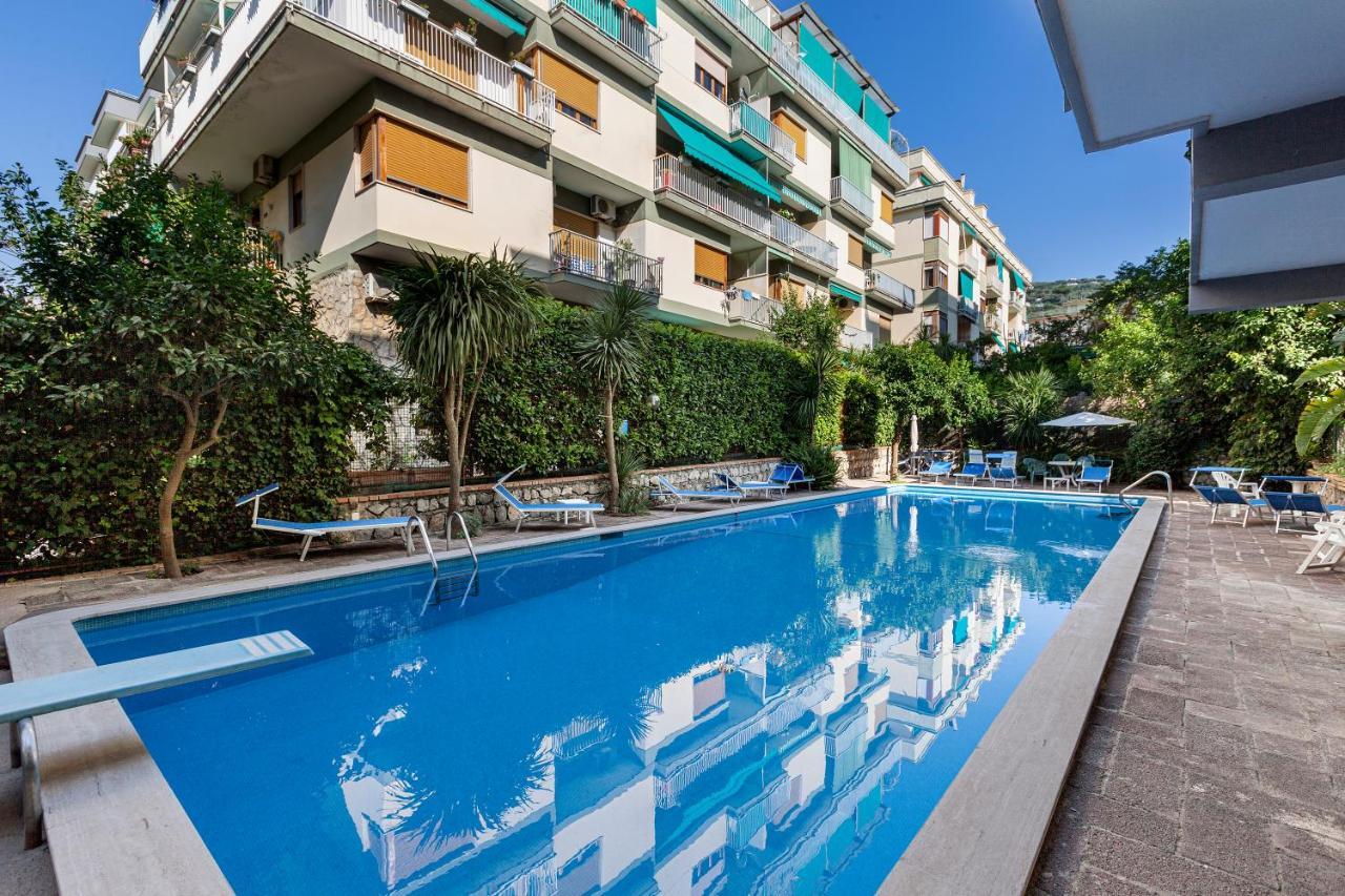 Estate4Home - Casa Maridea Сорренто Екстер'єр фото