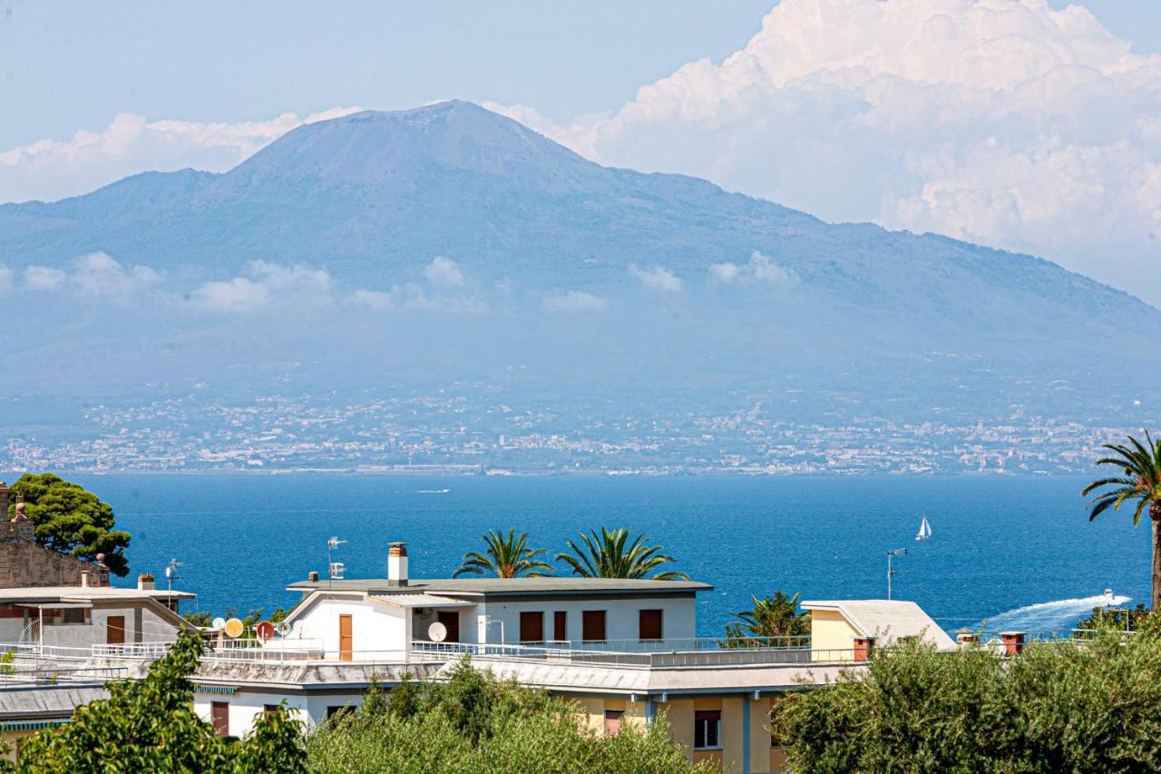 Estate4Home - Casa Maridea Сорренто Екстер'єр фото
